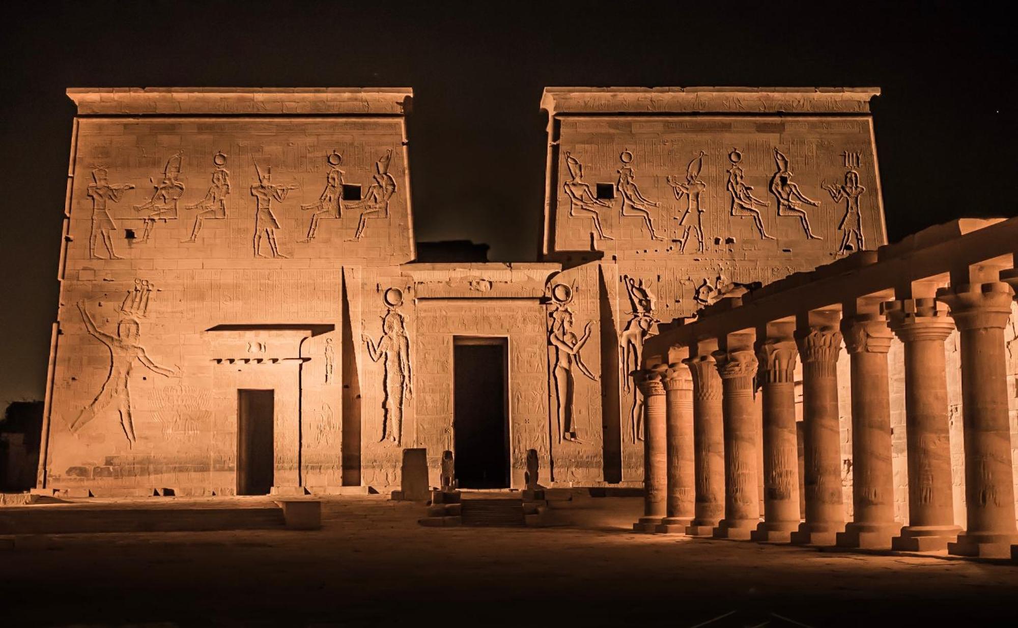 Aswan To Luxor 3 Nights Nile Cruise Every Friday ภายนอก รูปภาพ